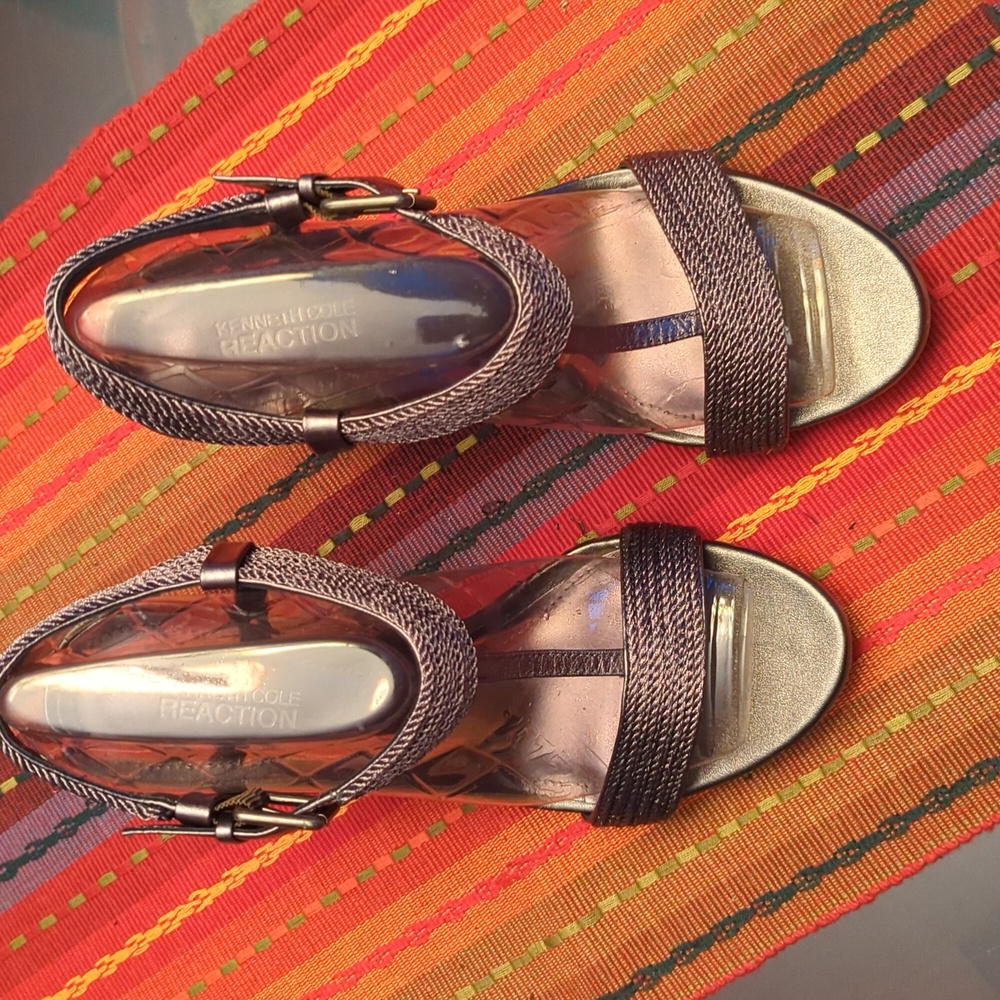 Kenneth Cole Reaction Pewter color heels. Beautiful braided detail. Size 8.